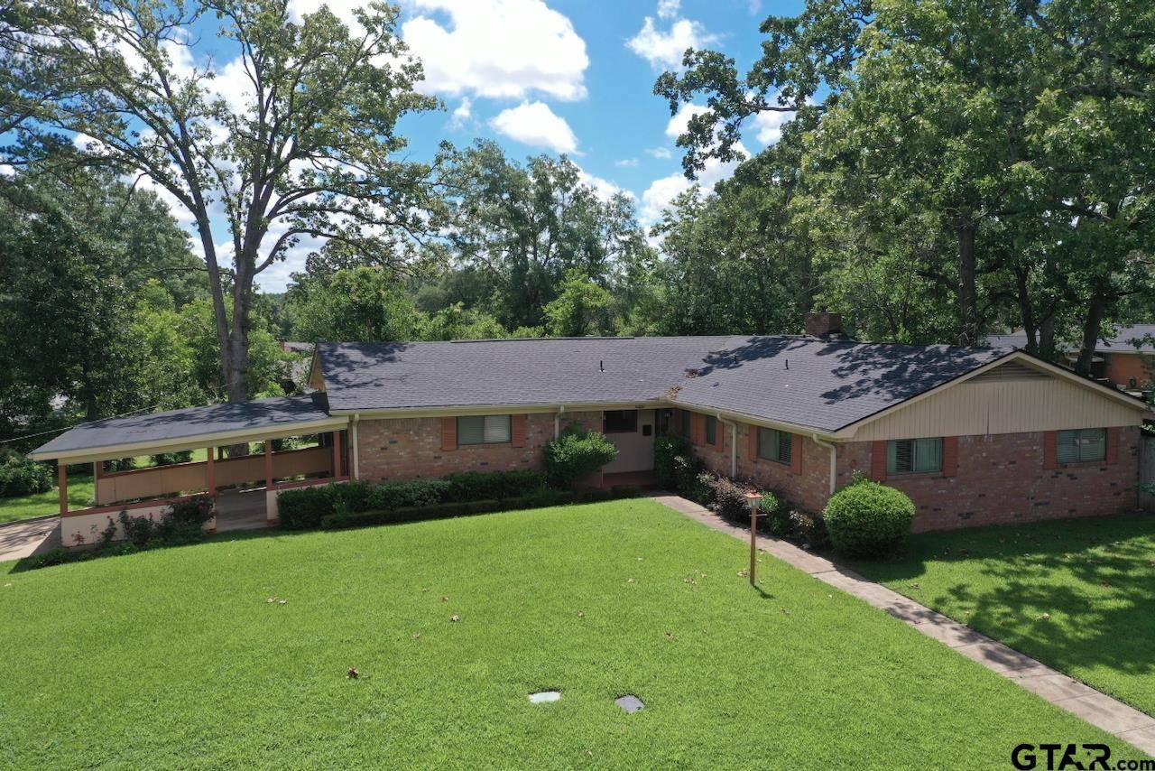 Henderson, TX 75652,204 Crosby Drive