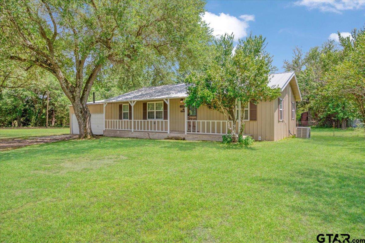 3268 Farm Road 1487, Bogata, TX 75417