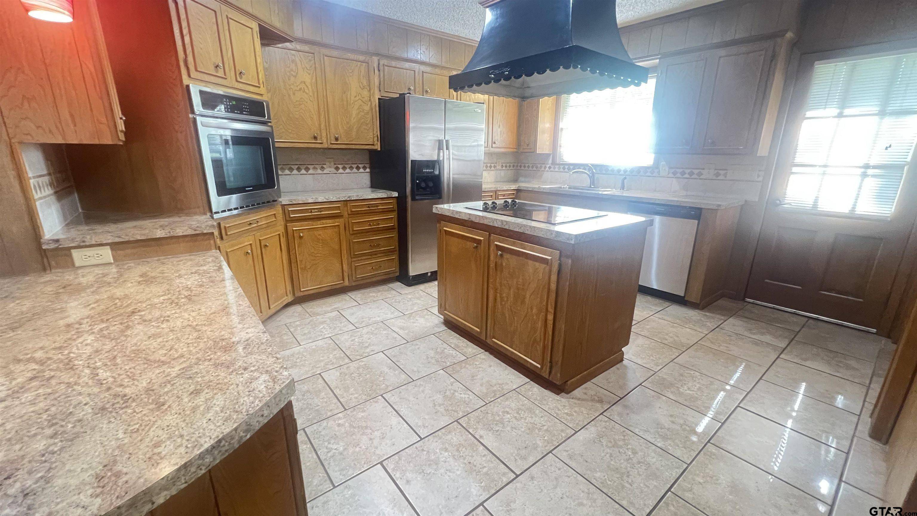 Hideaway, TX 75771,302 Rosewood