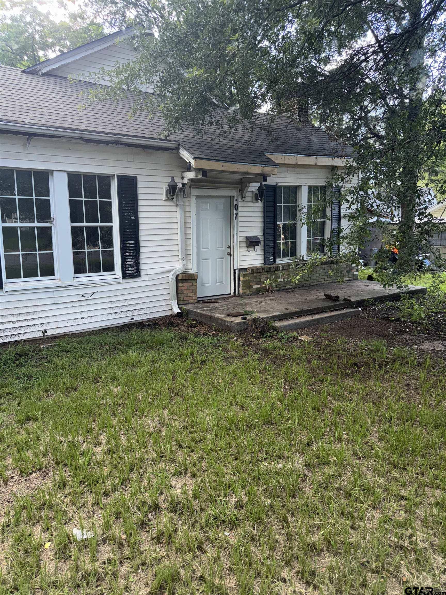 107 Acorn Dr., Marshall, TX 75670