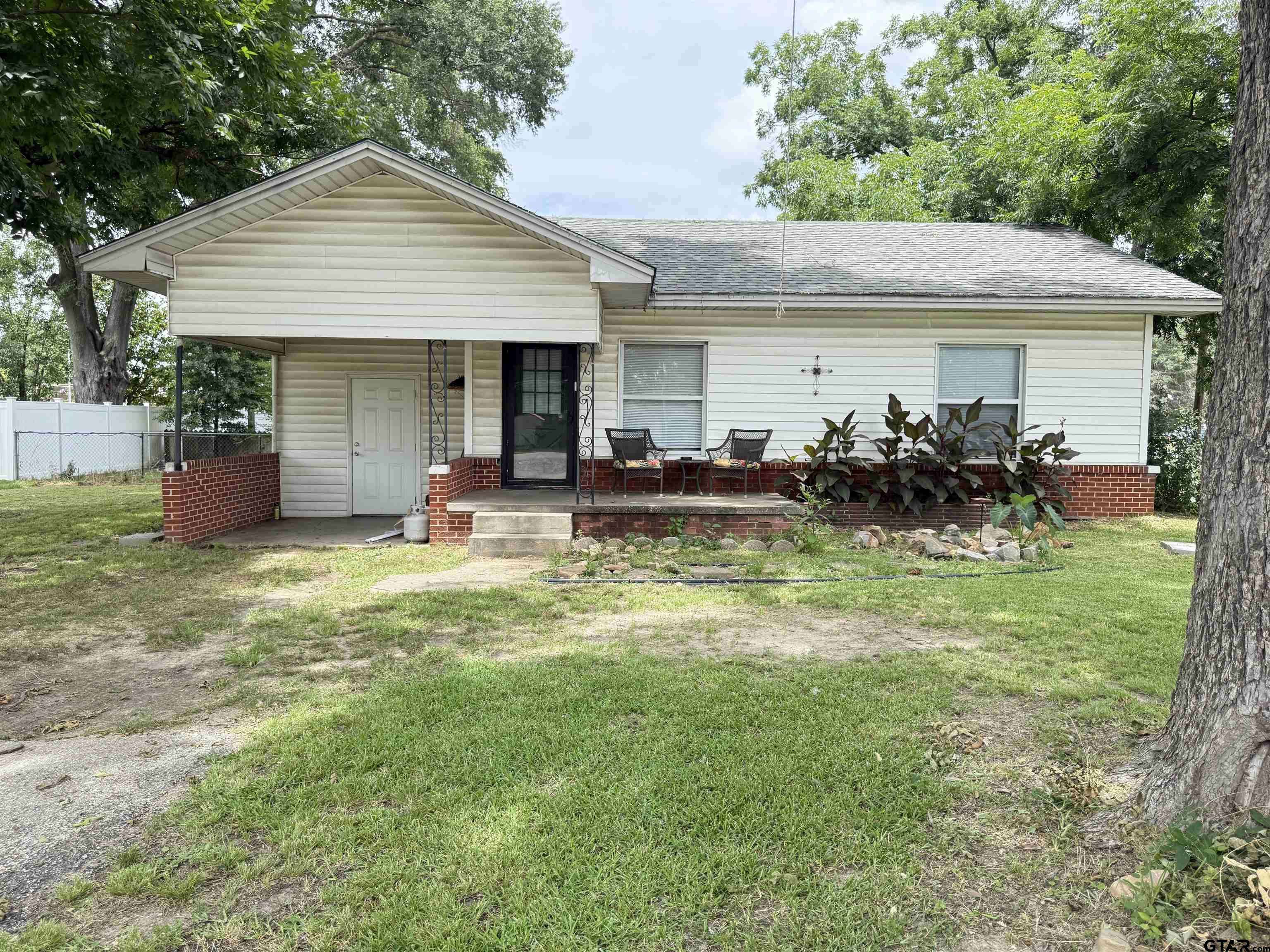 200 W Coke Rd., Winnsboro, TX 75494