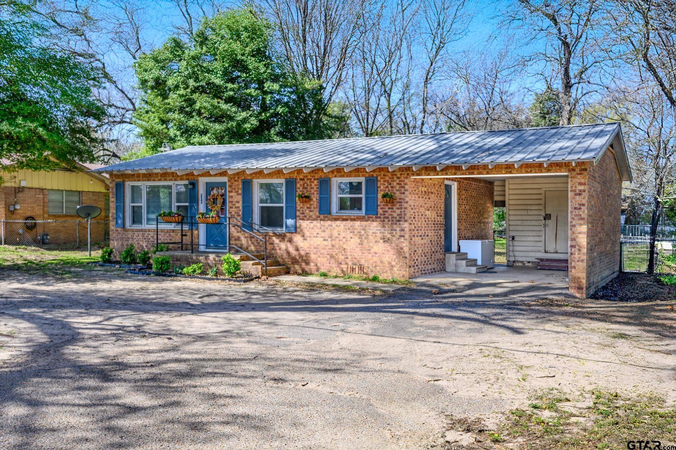 506 N Main, Lindale, TX 75771