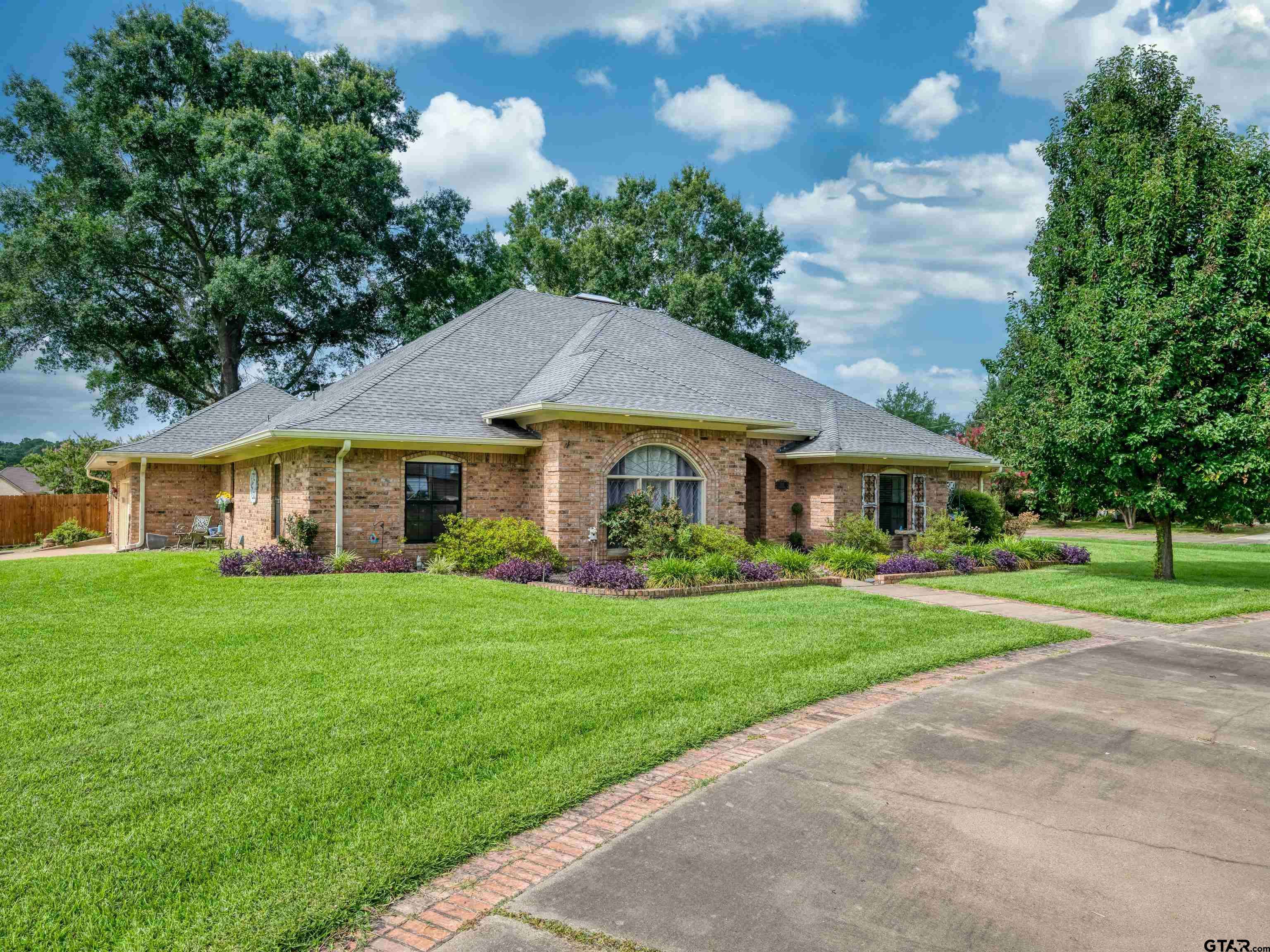 Chandler, TX 75758,608 Charmwood Dr.