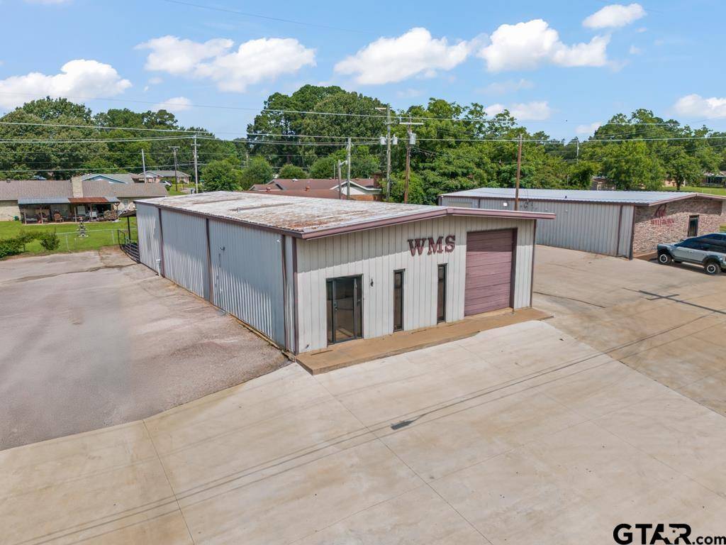 2407 S Eastman Road, Longview, TX 75602