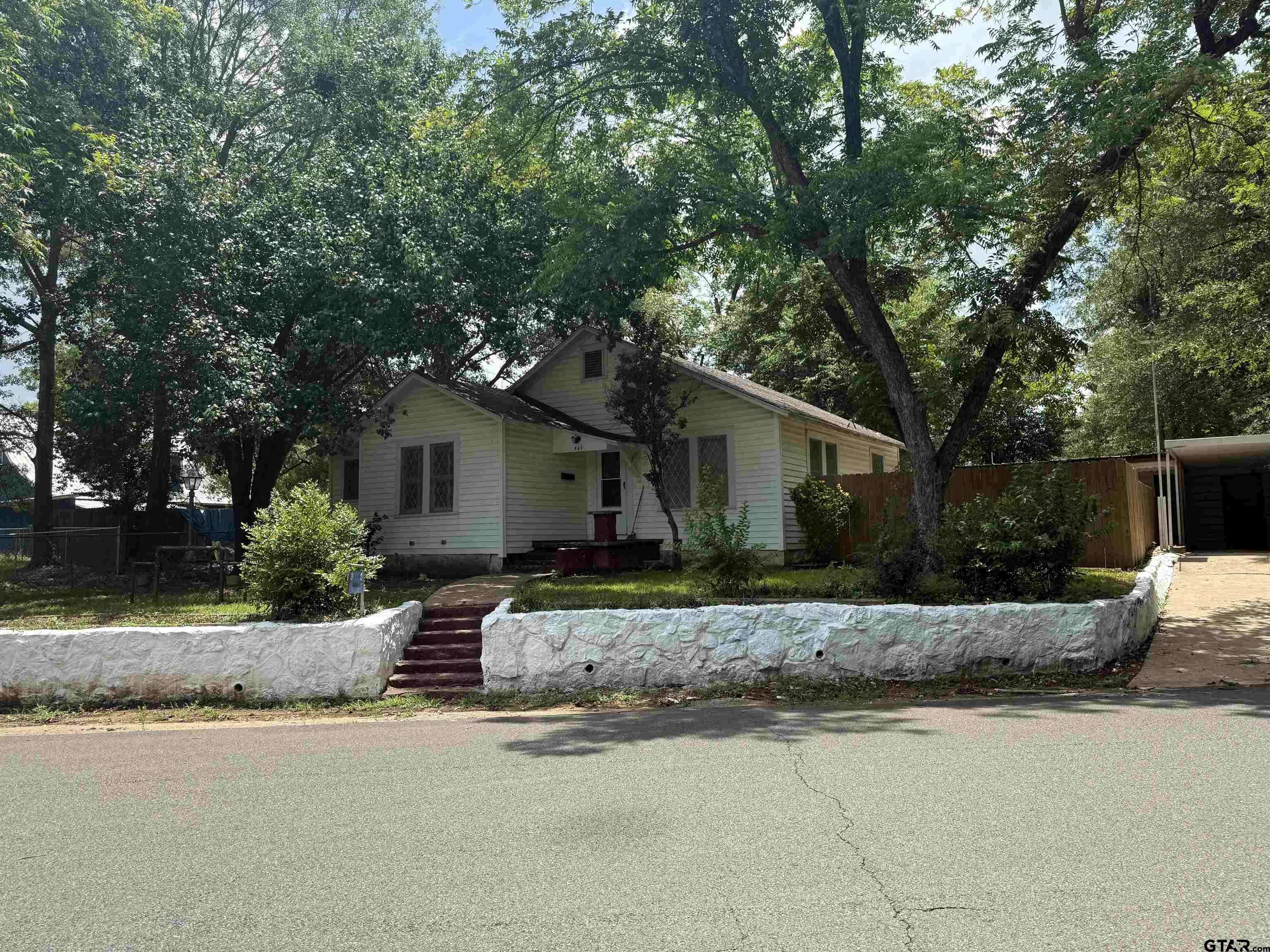 549 Brookside Dr., Jacksonville, TX 75766