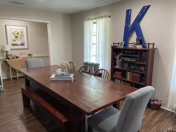 Tyler, TX 75703,209 MOBILE DR.