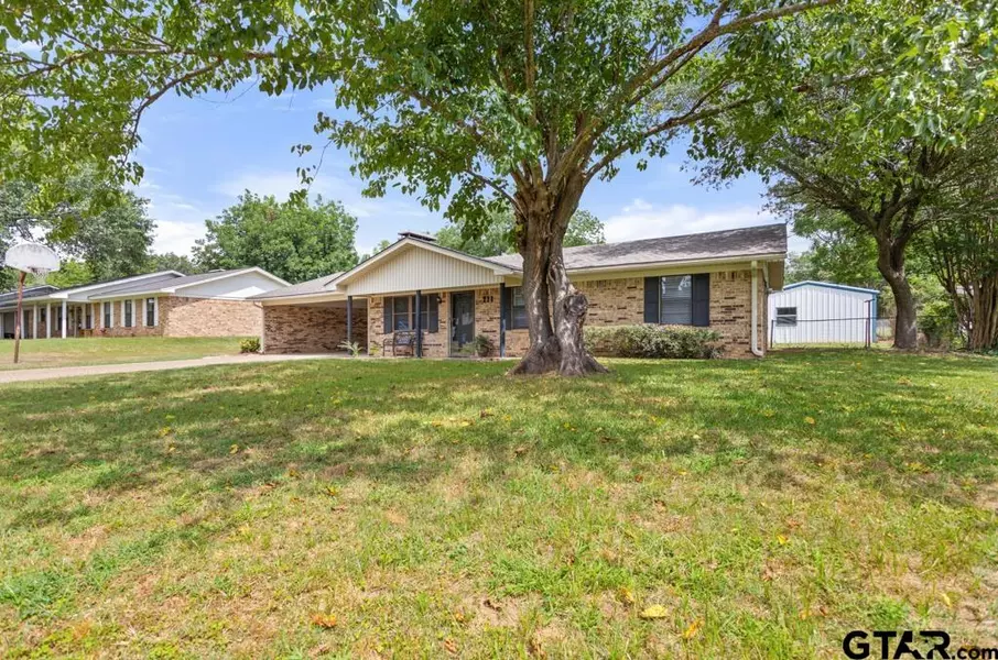 211 Jeffries, Lindale, TX 75771