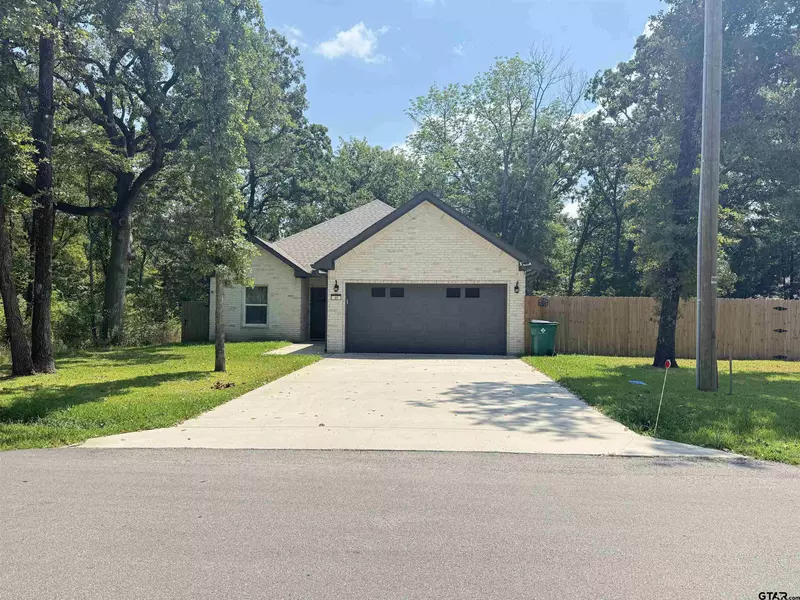 145 Barcelona St, Payne Springs, TX 75156