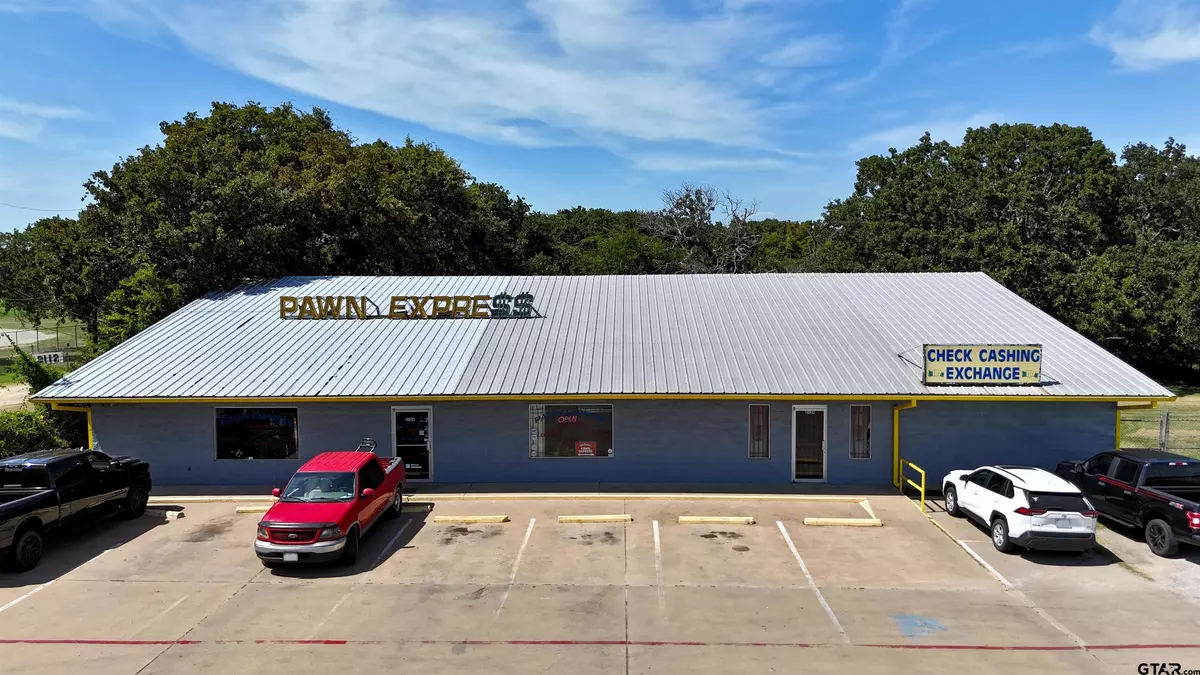 Gun Barrel City, TX 75156,2106 W Main