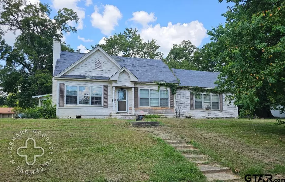 501 E Paschal Street, Troup, TX 75789