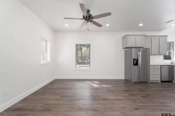 Lindale, TX 75771,18754 County Road 437  #101