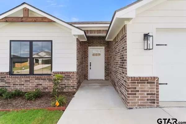 16414 Crossing Cir., Lindale, TX 75771