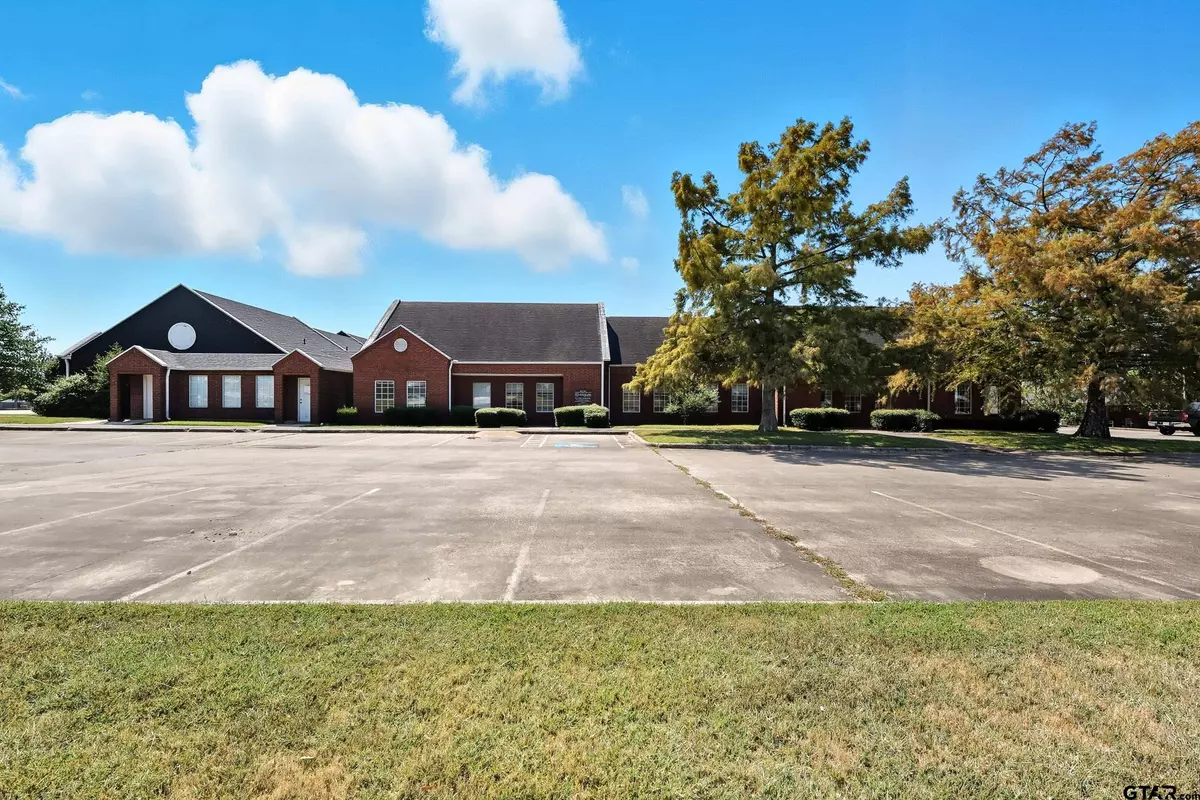 Paris, TX 75462,4550 LAMAR