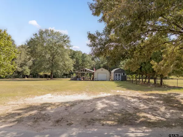 211 Barto Street, Arp, TX 75750