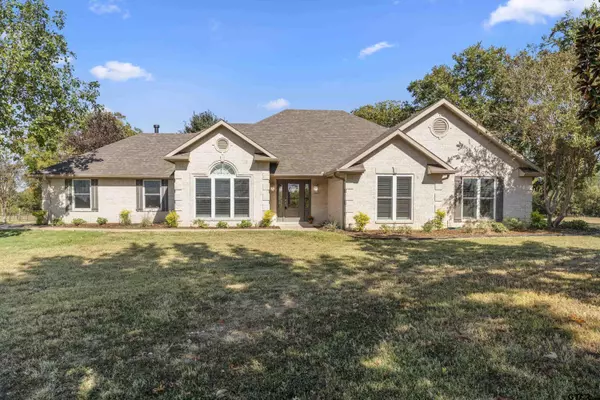 1036 High Meadow Drive, Mt Vernon, TX 75457