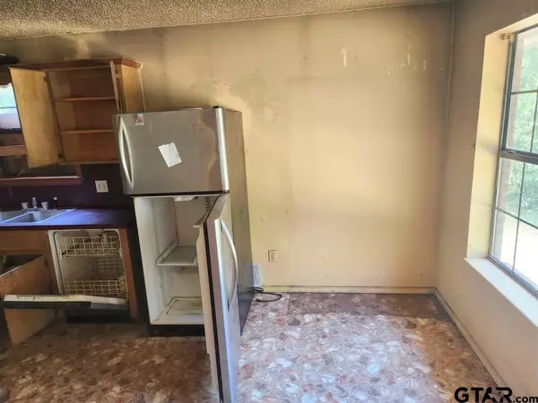 Palestine, TX 75803,135 Stewart