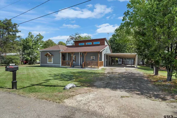 Grand Saline, TX 75140,704 N Florence