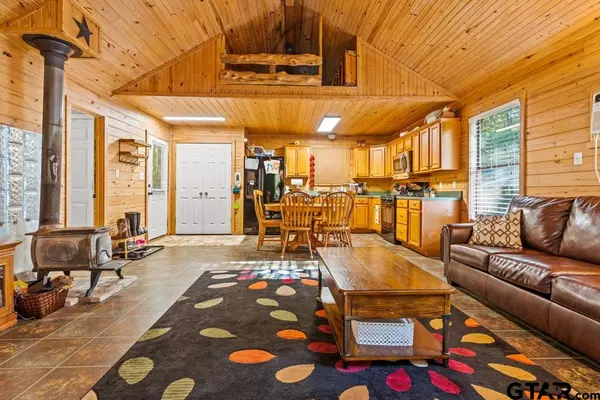 Avinger, TX 75630,103 County Road 1526