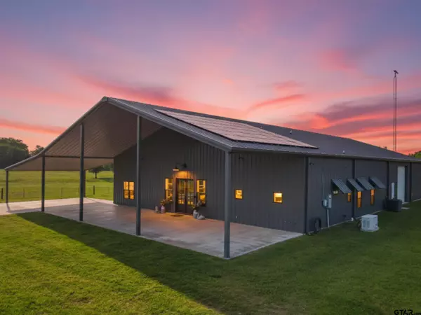 1132 CR 4470, Winnsboro, TX 75494