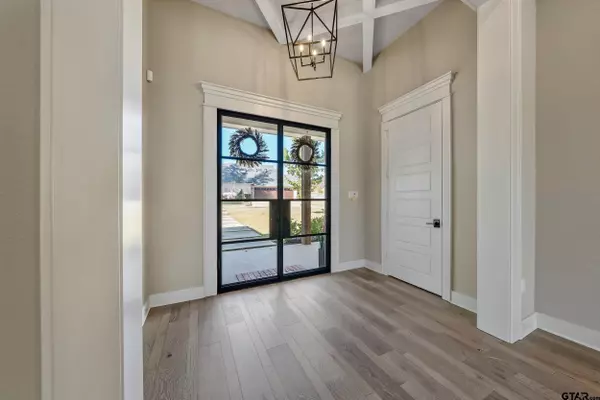 Tyler, TX 75703,7580 Northlake Drive