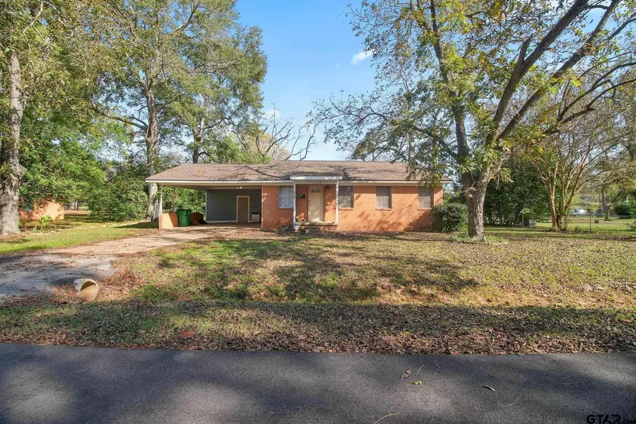 410 Drexel, Palestine, TX 75803