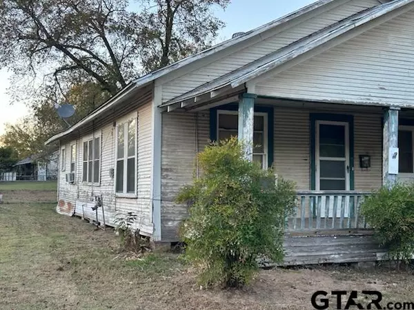 Pittsburg, TX 75686,402 Cypress St.