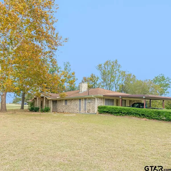 953 County Road 2774, Mineola, TX 75773