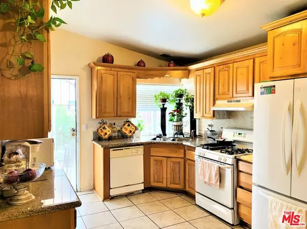 Perris, CA 92571,555 BARCA CREEK DR