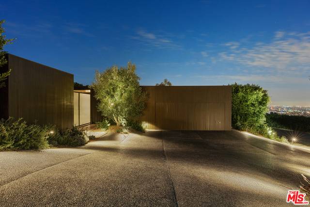 1374 LAUREL WAY, Beverly Hills, CA 90210