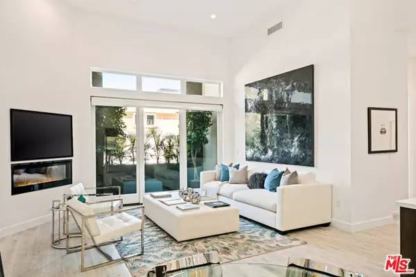 118 S KENWOOD ST #102, Glendale, CA 91205