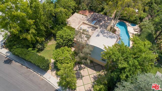 Beverly Hills, CA 90210,9772 BLANTYRE DR