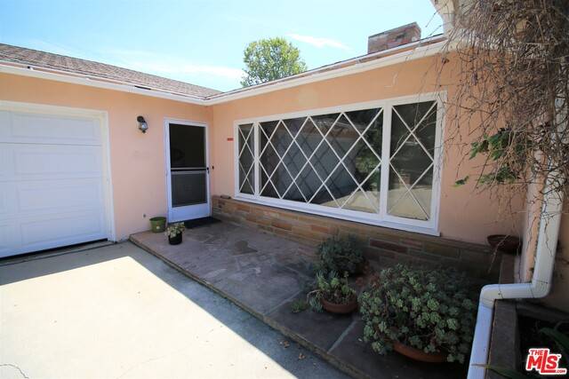 Pacific Palisades, CA 90272,16856 EDGAR ST