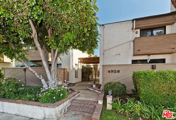 Sherman Oaks, CA 91423,4958 WOODMAN AVE #111