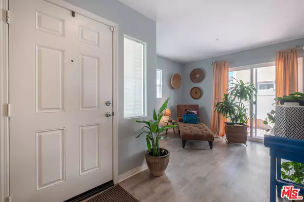 Saugus, CA 91350,26701 LEXINGTON LN