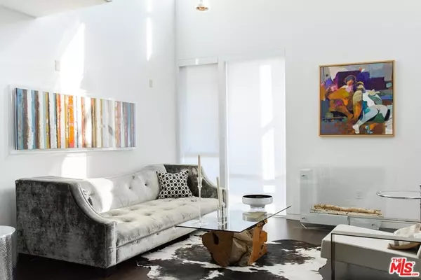 West Hollywood, CA 90046,1140 N FORMOSA AVE #10