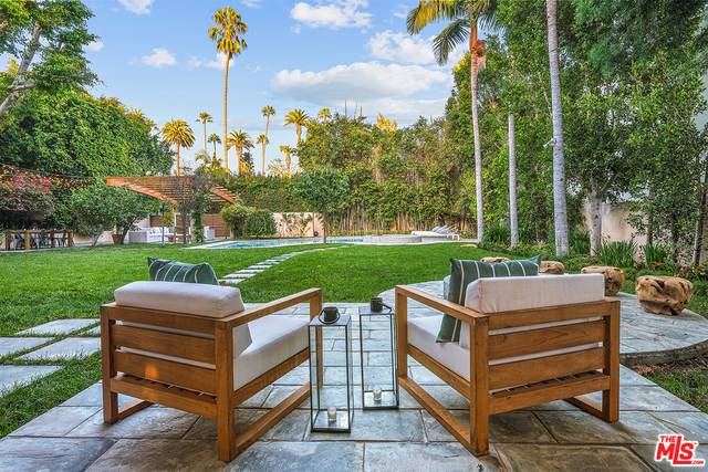 Beverly Hills, CA 90210,524 N ALPINE DR