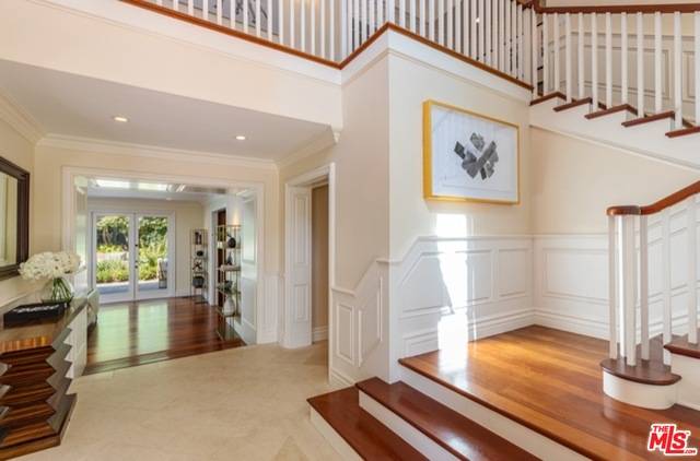 Pacific Palisades, CA 90272,1149 NAPOLI DR