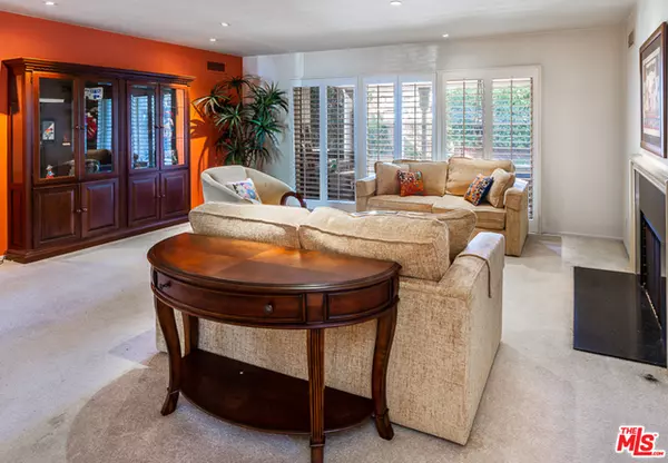 Encino, CA 91436,4701 AQUEDUCT AVE