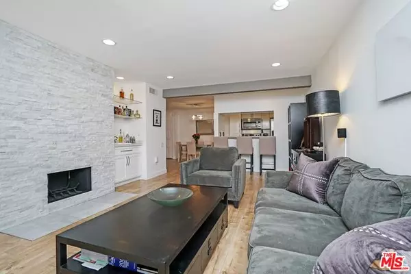 Encino, CA 91316,5334 LINDLEY AVE #101