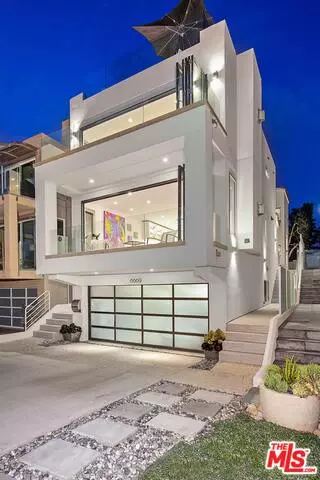 La Jolla, CA 92037,6669 NEPTUNE PL