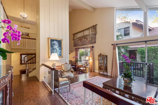 2771 WOODWARDIA DR, Los Angeles, CA 90077