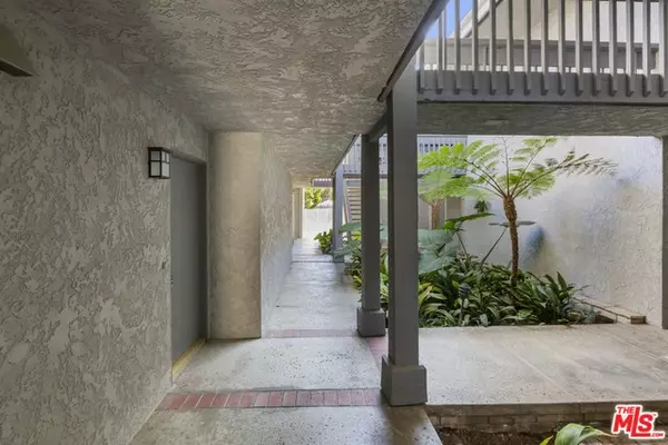 Huntington Beach, CA 92649,16872 PACIFIC COAST HWY #103