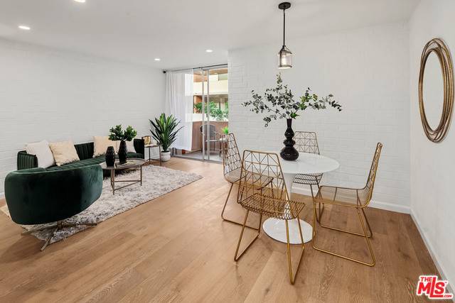 Los Angeles, CA 90049,11750 W SUNSET #318