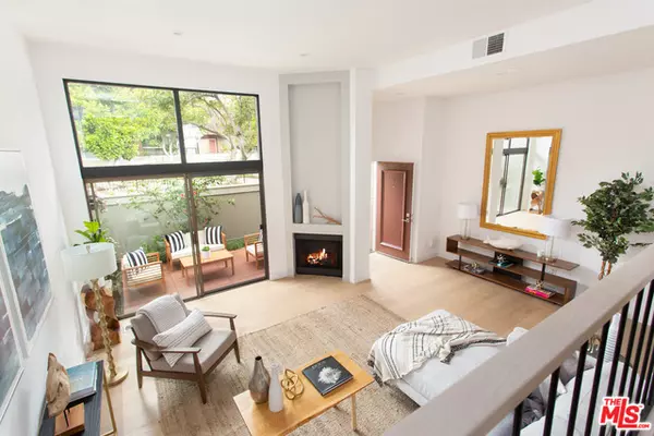 Marina Del Rey, CA 90292,4319 Redwood Avenue #2