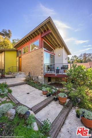 Los Angeles, CA 90026,1328 N OCCIDENTAL