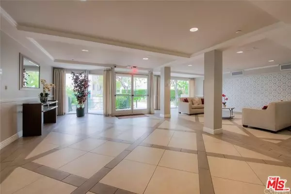 Sherman Oaks, CA 91403,4501 CEDROS AVE #139