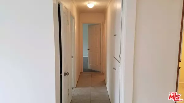 Placentia, CA 92870,212 S KRAEMER #2613