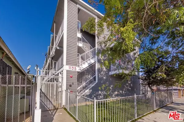 1135 RAYMOND AVE, Long Beach, CA 90804