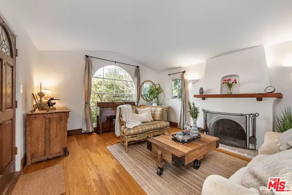 832 CEDAR ST, Santa Monica, CA 90405