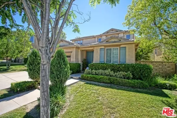 Saugus, CA 91390,29084 GARNET CANYON DR